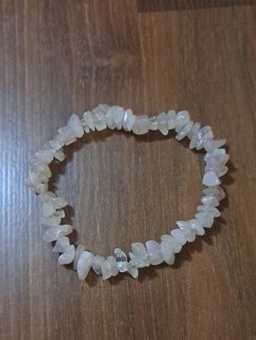 Beaded White Crystal Chip Stretch Bracelet